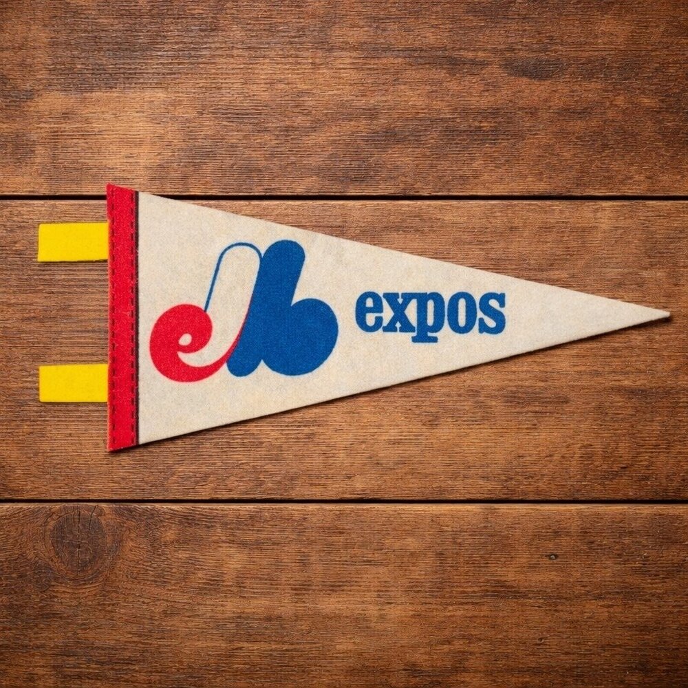 MLB  Montreal Expos Vintage Baseball Mini Pennant 8 Inch Felt Banner‎ Flag